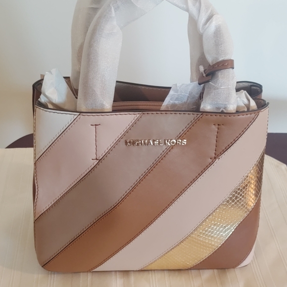 MICHAEL Michael Kors Handbags - Michael Kors Adele Medium Leather Messenger Bag
